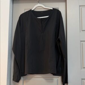 Lululemon Womens Black Long-Sleeve Pullover Top